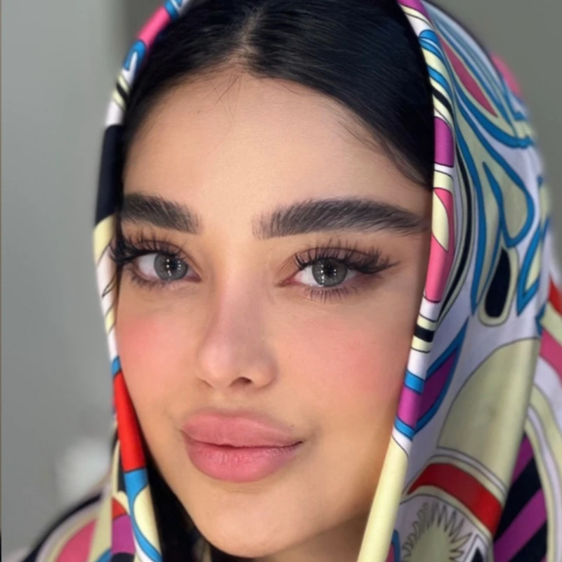 لنز چرسی گری rose