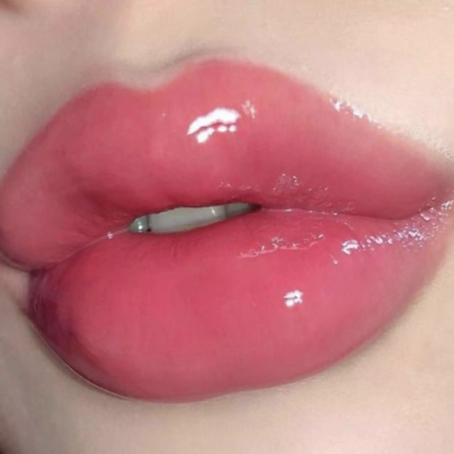 مجیک لیپ اویل ELLa magic lipoil