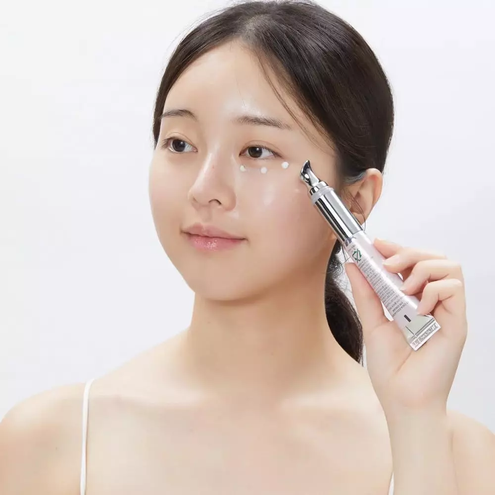 کرم دور چشم کلاژن سیکا وی تی ریدل شات (VT REEDLE SHOT)