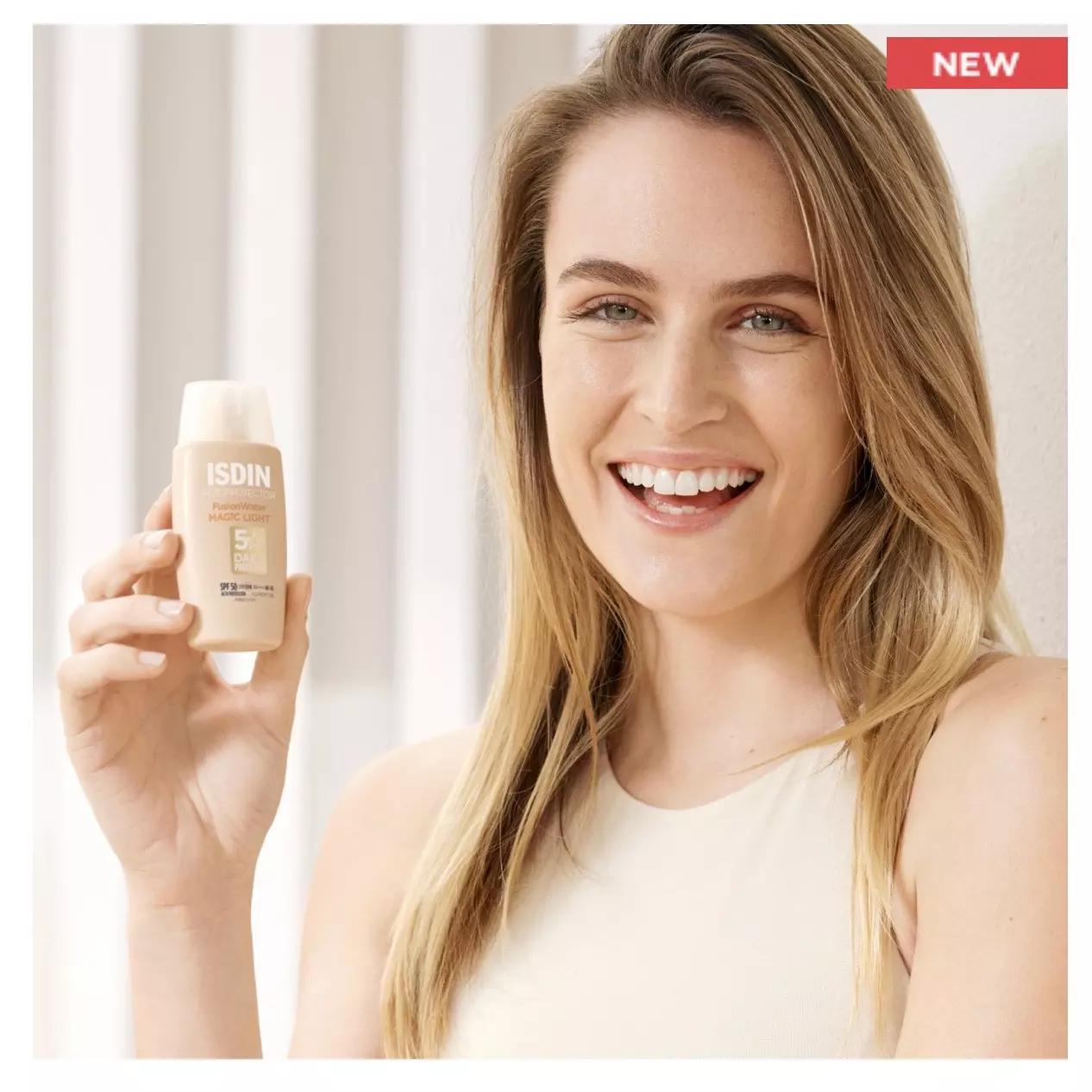 ضد آفتاب لایت LIGHT ایزدین فیوژن واتر ISDIN Fusion Water