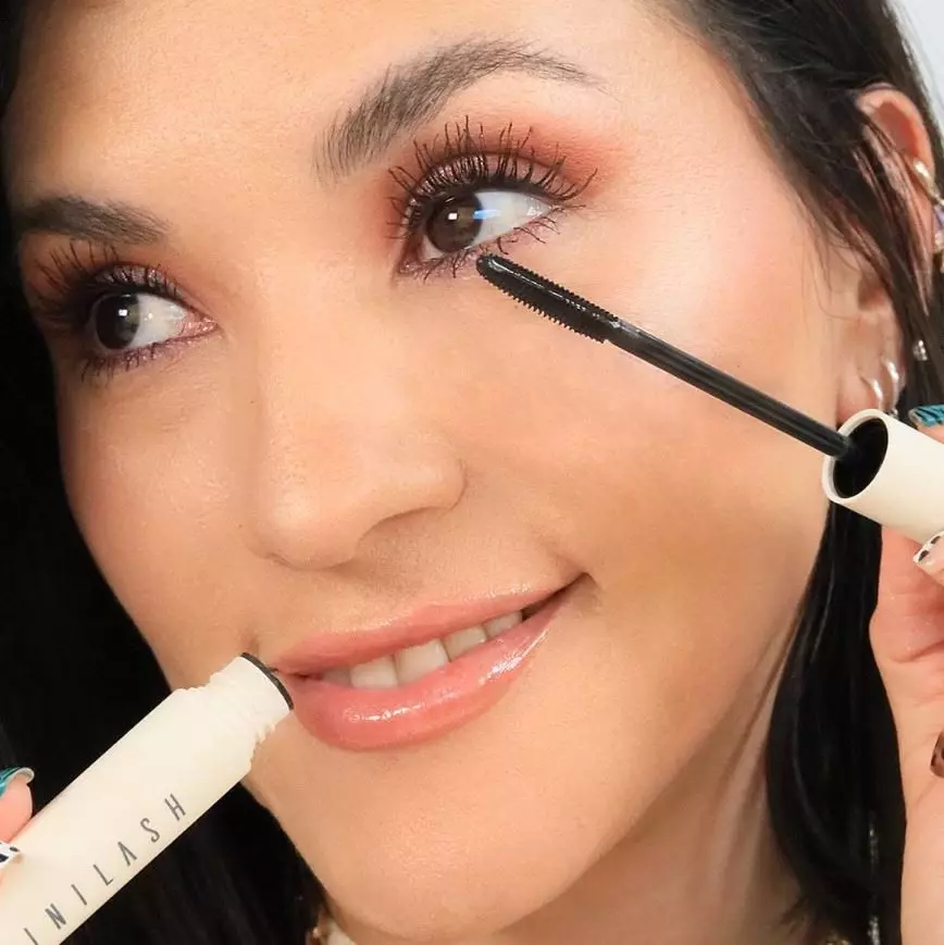 ريمل بلند كننده INFINILASH فارماسی