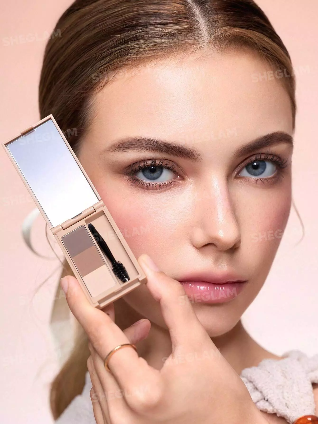 سایه ابرو شیگلم مدل Puff رنگ brown قهوه ای
